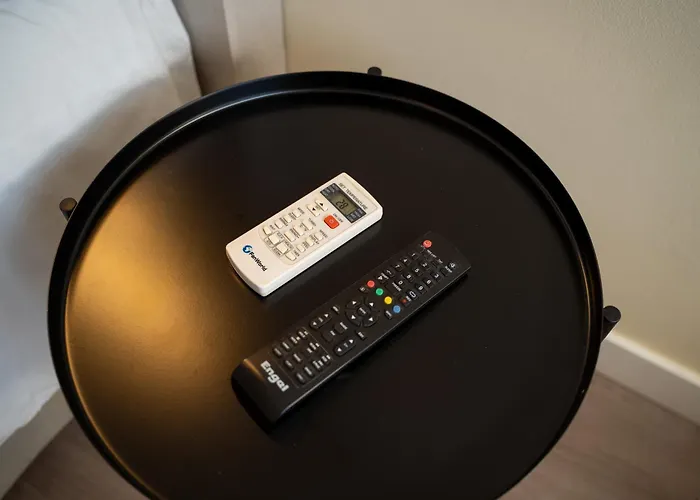 Atico Con Terraza Privada En El Corazon Del Realejo *